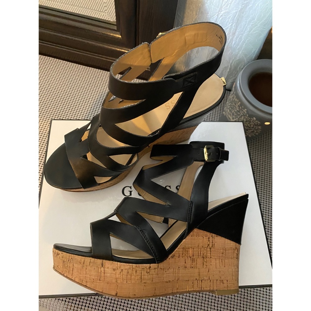 Guess Hanneles2 Wedge Sandles 🦋